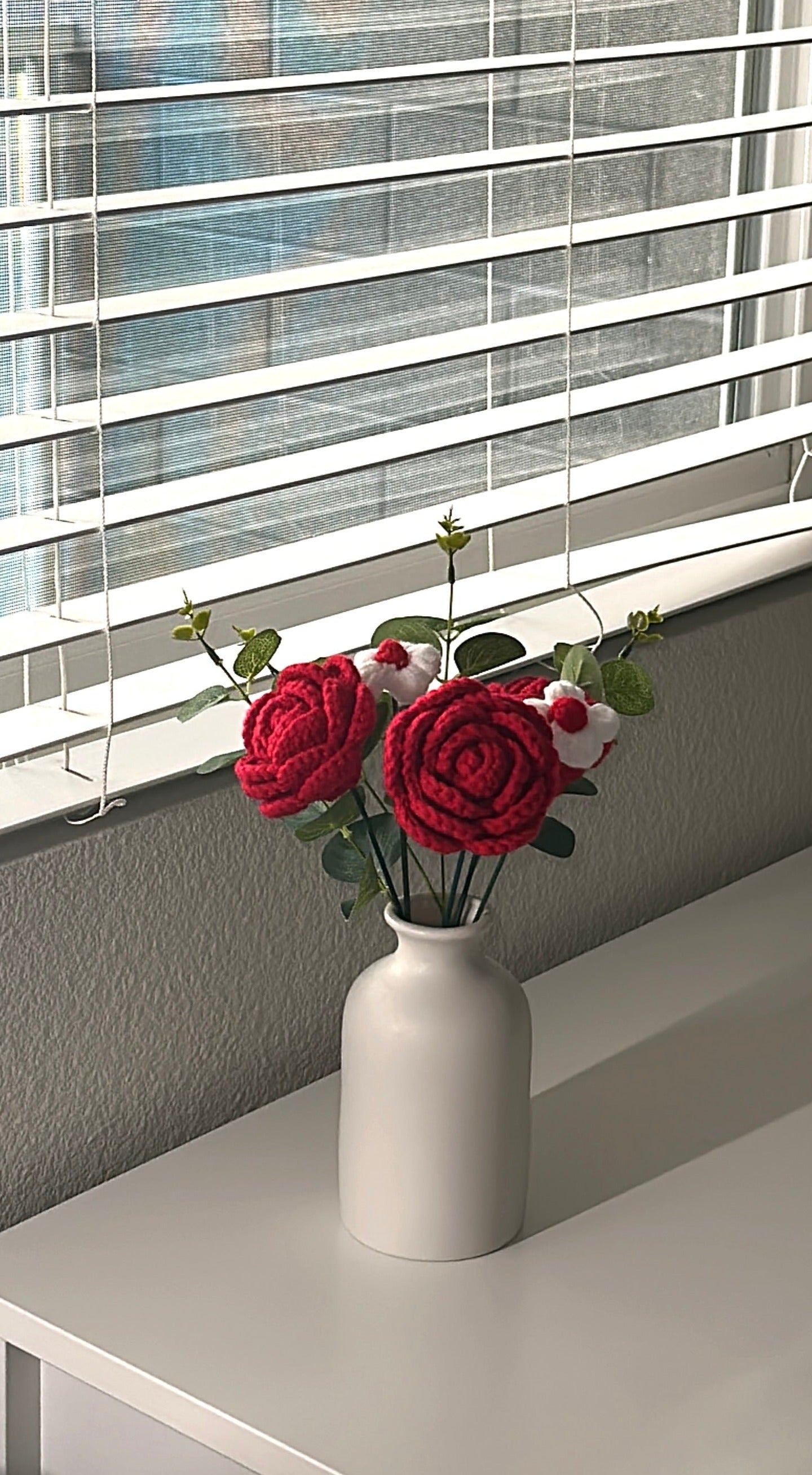 Handmade Elegant Red Rose Bouquet